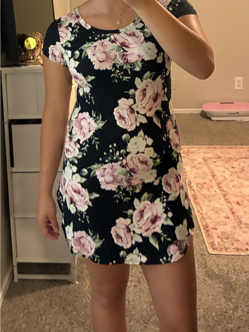 Floral Scoop Neck Short Sleeve Dress in Black and Pink